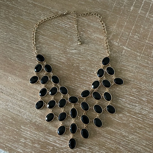 Fashion Jewelry Necklace - Picture 1 of 4